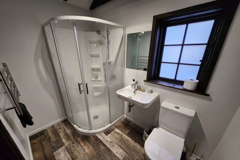 Photo of property in 19 Torwood Road, Khandallah, Wellington, 6035