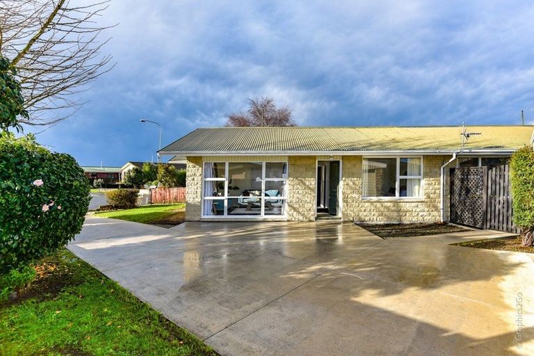 Photo of property in 14 Tulloch Place, Papanui, Christchurch, 8052