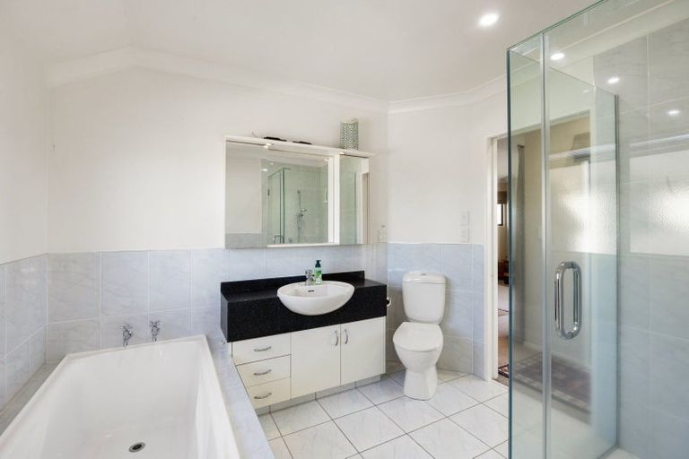 Photo of property in 31 Keswick Crescent, Huntington, Hamilton, 3210