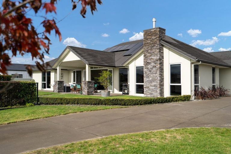 Photo of property in 13 Alan Livingston Drive, Cambridge, 3434