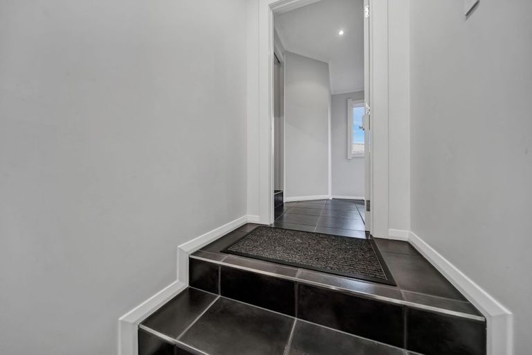 Photo of property in 30 Puriri Street, Hawera, 4610