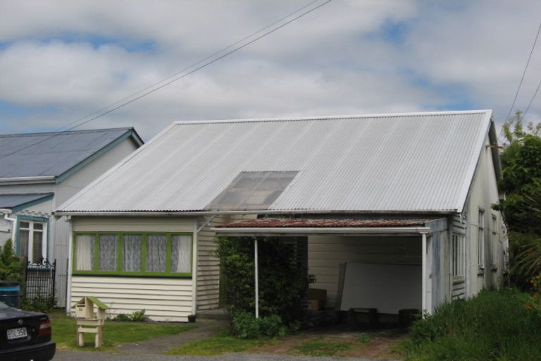 Photo of property in 92 Peel Street, Westport, 7825