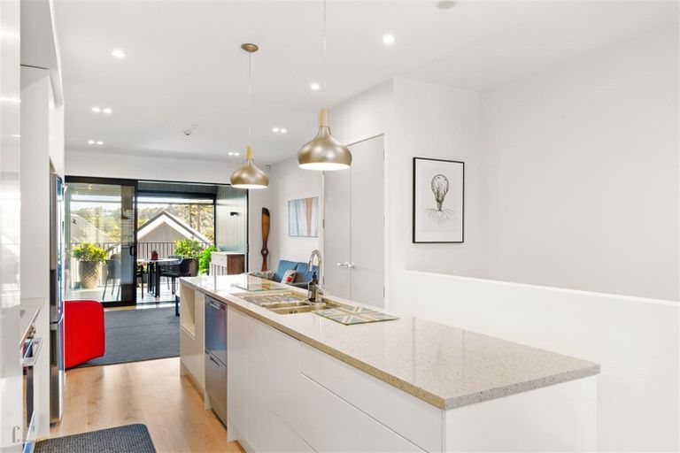 Photo of property in 86 Rangihina Road, Hobsonville, Auckland, 0616