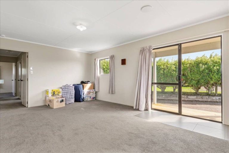 Photo of property in 54 Atuaroa Avenue, Te Puke, 3119