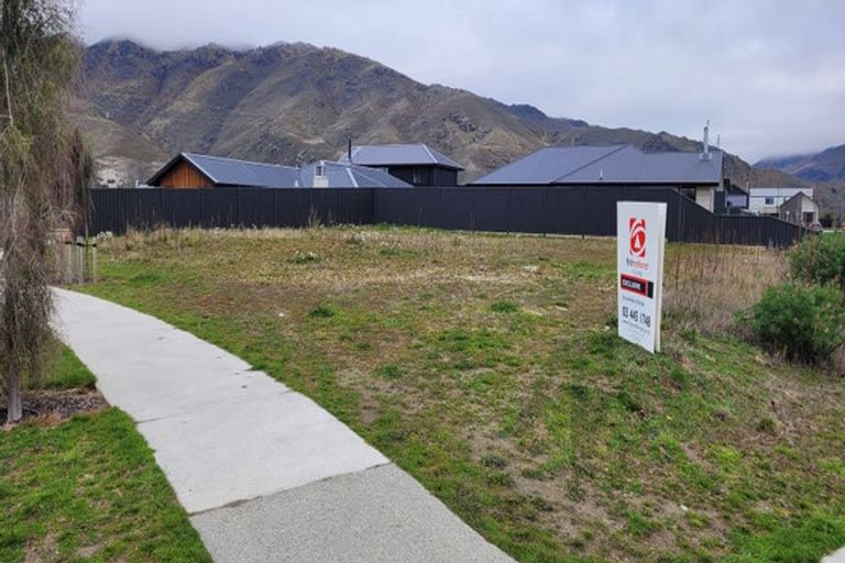 Photo of property in 13 Travertine Street, Cromwell, 9310