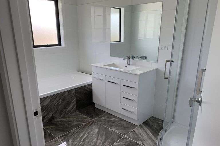 Photo of property in 19 Mill Street, Marton, 4710