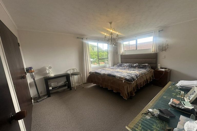 Photo of property in 2 Mcenroe Grove, Naenae, Lower Hutt, 5011
