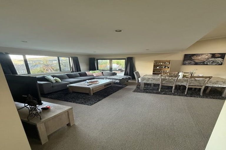Photo of property in 12a Riverstone Drive, Riverstone Terraces, Upper Hutt, 5018