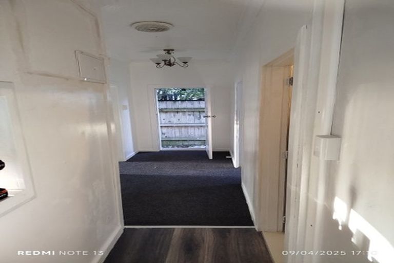 Photo of property in 26a Ludlam Crescent, Woburn, Lower Hutt, 5010