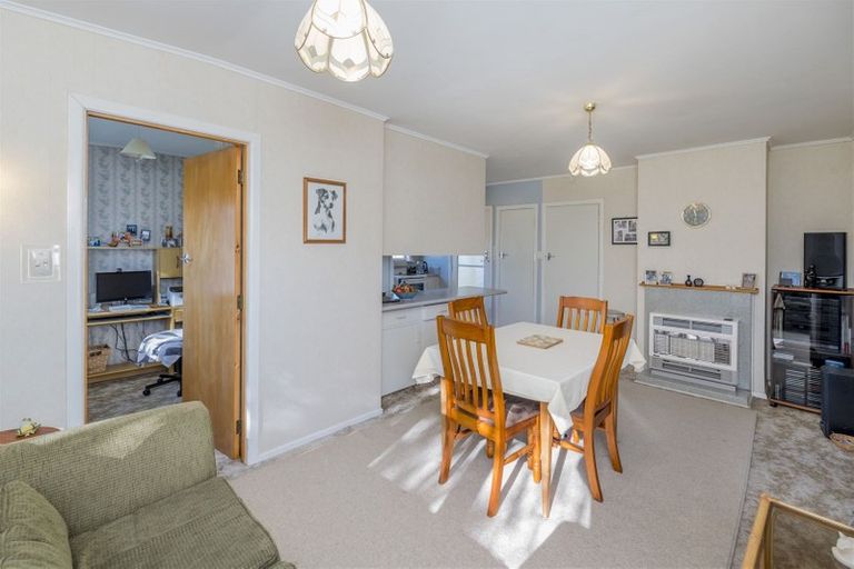 Photo of property in 27 Tawa Street, Levin, 5510