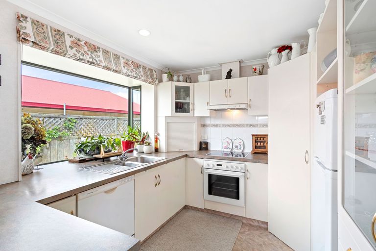Photo of property in 143 Dixon Street, Masterton, 5810