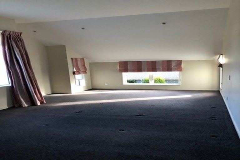 Photo of property in 12 Devonport Lane, St Albans, Christchurch, 8014