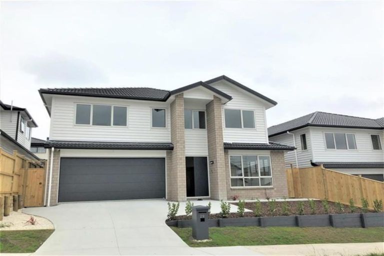 Photo of property in 29 Cooladawson Drive, Flat Bush, Auckland, 2019