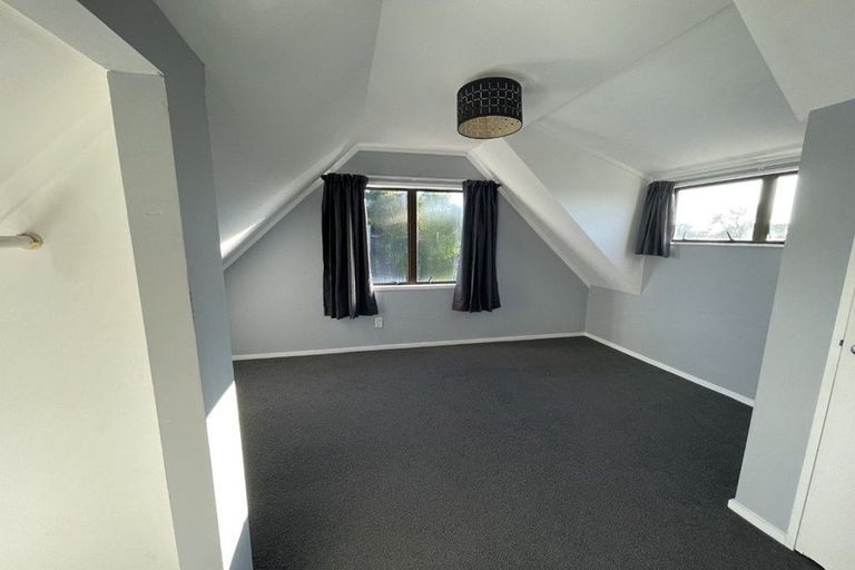 Photo of property in 1/36 Cyclarama Crescent, Massey, Auckland, 0614