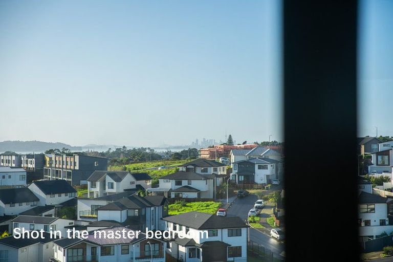 Photo of property in 41 Baumea Rise, Massey, Auckland, 0614