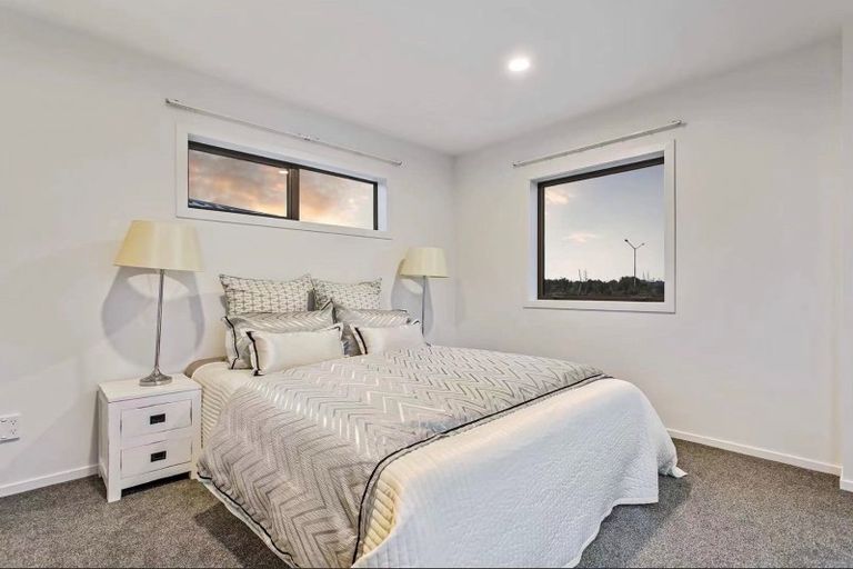 Photo of property in 52 Lockheed Street, Hobsonville, Auckland, 0618