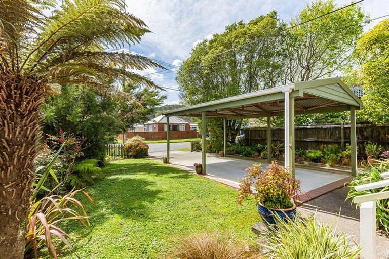 Photo of property in 21 Feist Street, Naenae, Lower Hutt, 5011