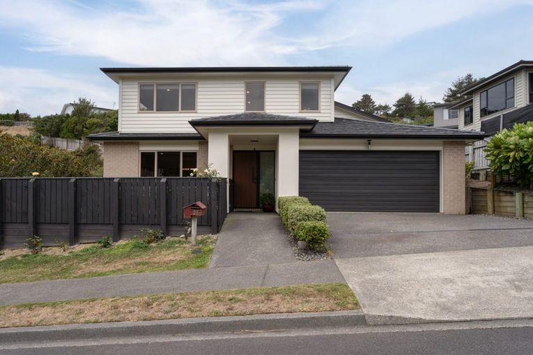 Photo of property in 21 Winsley Terrace, Churton Park, Wellington, 6037