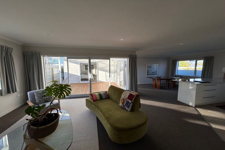 Photo of property in 9 Russell Street, Westport, 7825