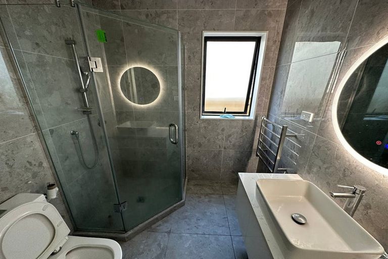 Photo of property in 7 Haku Road, Flat Bush, Auckland, 2019