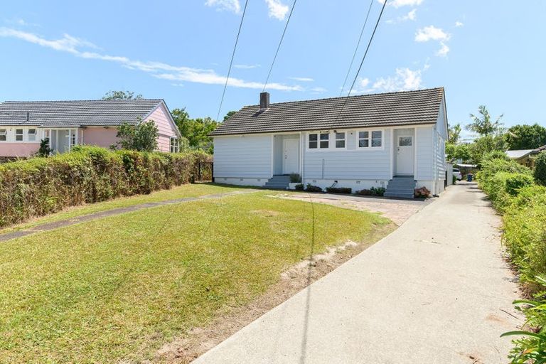 Photo of property in 11 Hill Crescent, New Lynn, Auckland, 0600