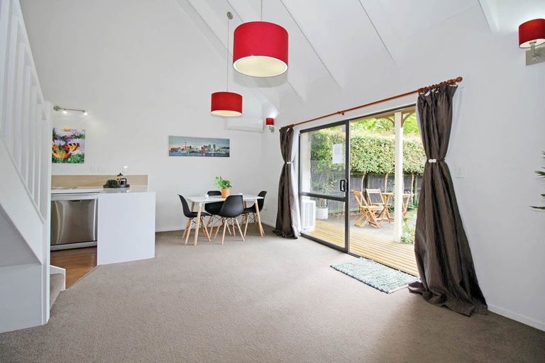 Photo of property in 4/58 Manuroa Road, Takanini, 2112