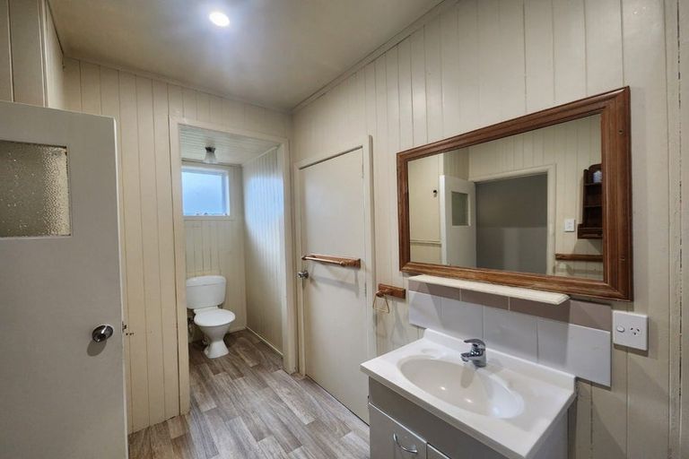 Photo of property in 32 Victoria Avenue, Waiuku, 2123