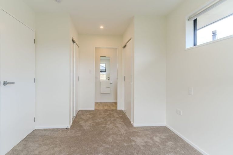 Photo of property in 100 Hagart-alexander Drive, Mosgiel, 9024
