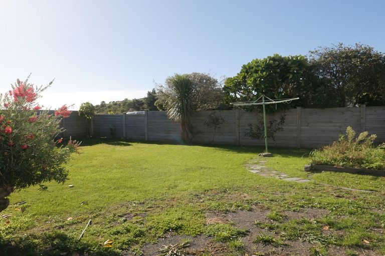 Photo of property in 1 Makora Road, Otaihanga, Paraparaumu, 5036