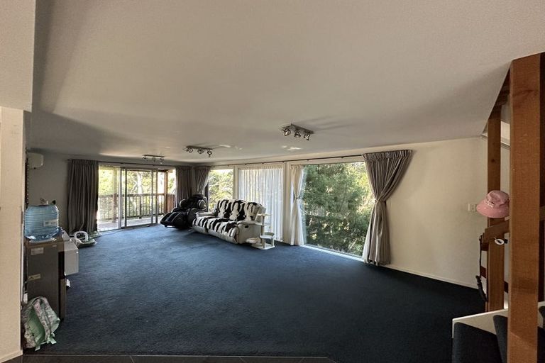 Photo of property in 51e Rimutaka Place, Titirangi, Auckland, 0604