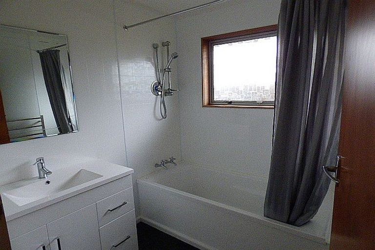 Photo of property in 2/48 Linwood Avenue, Linwood, Christchurch, 8011