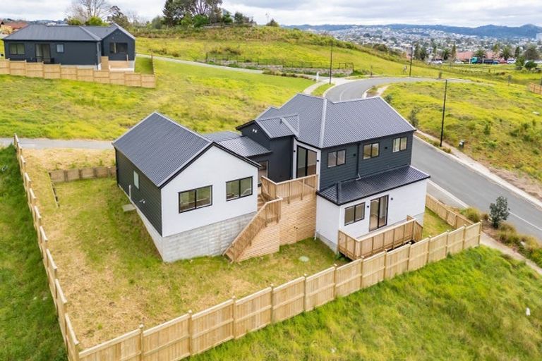 Photo of property in 30 Awanui Road, Red Beach, 0932