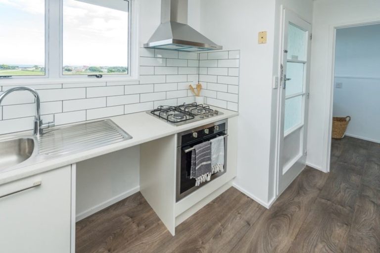 Photo of property in 56 Lee Street, Castlecliff, Whanganui, 4501