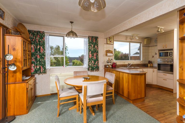 Photo of property in 12 Farnham Drive, Richmond, 7020