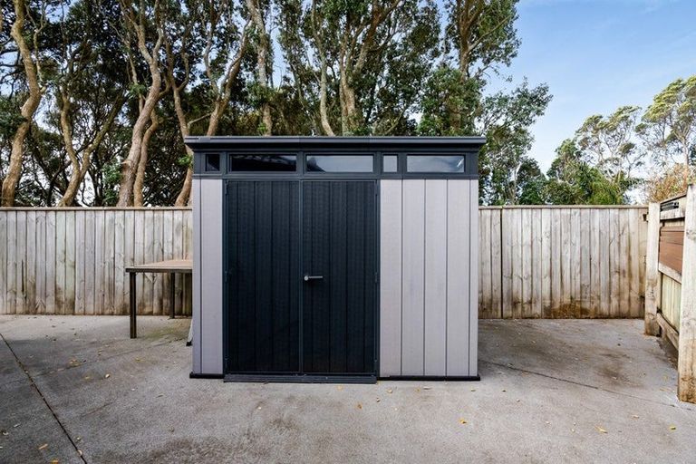 Photo of property in 25b Dolphin Parade, Bell Block, New Plymouth, 4312