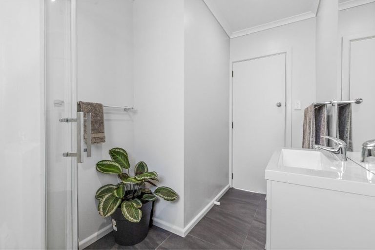 Photo of property in 37 O'dowd Road, Taradale, Napier, 4112