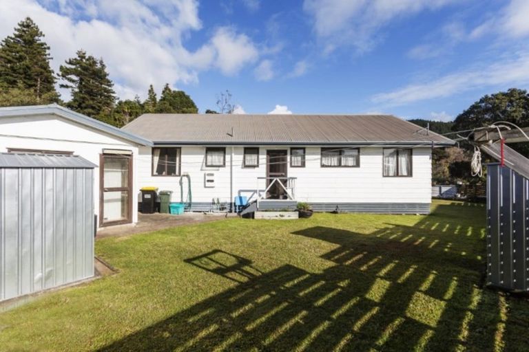 Photo of property in 100a Hilton Drive, Whangamata, 3620