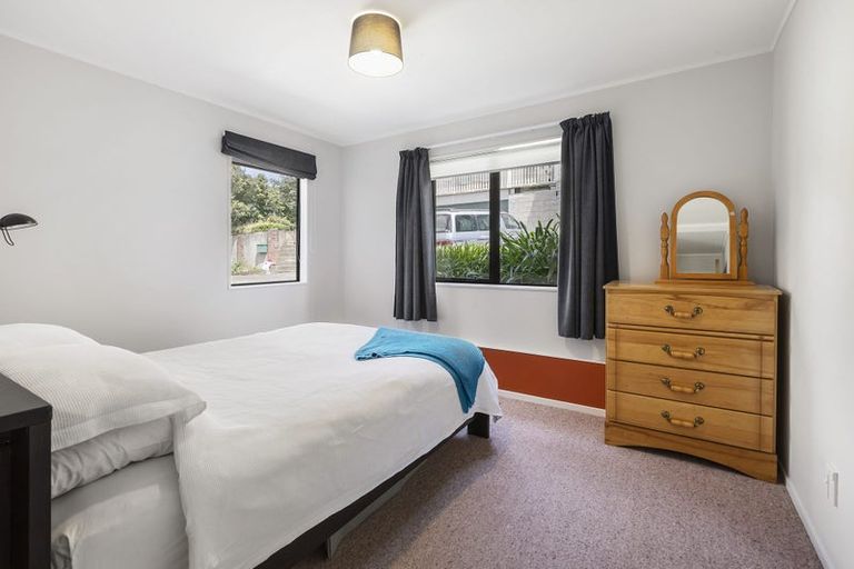 Photo of property in 10f2 Woodland Road, Johnsonville, Wellington, 6037