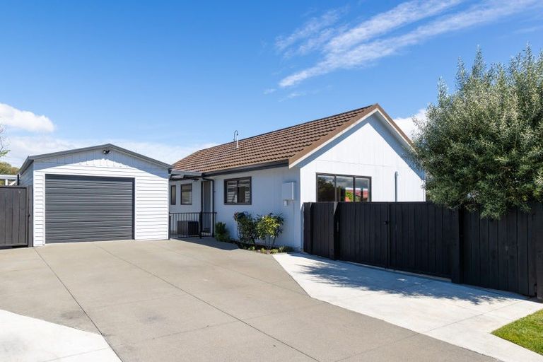 Photo of property in 1 Beveridge Place, Greenmeadows, Napier, 4112