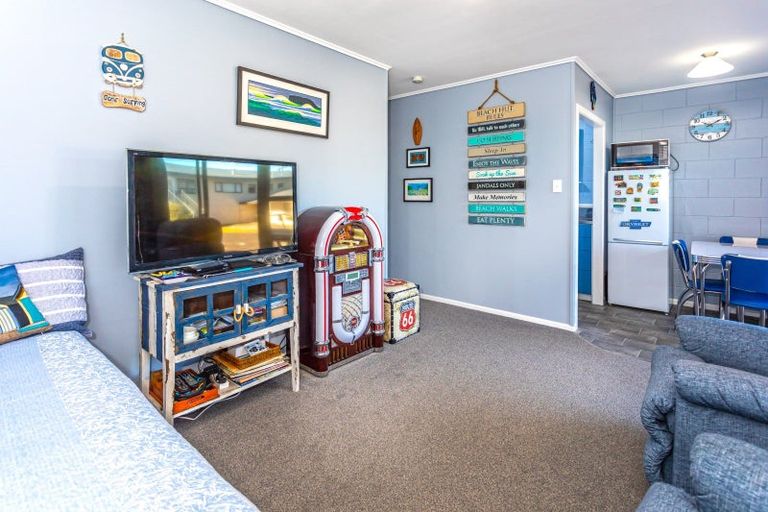 Photo of property in 106u5 Barbara Avenue, Whangamata, 3620