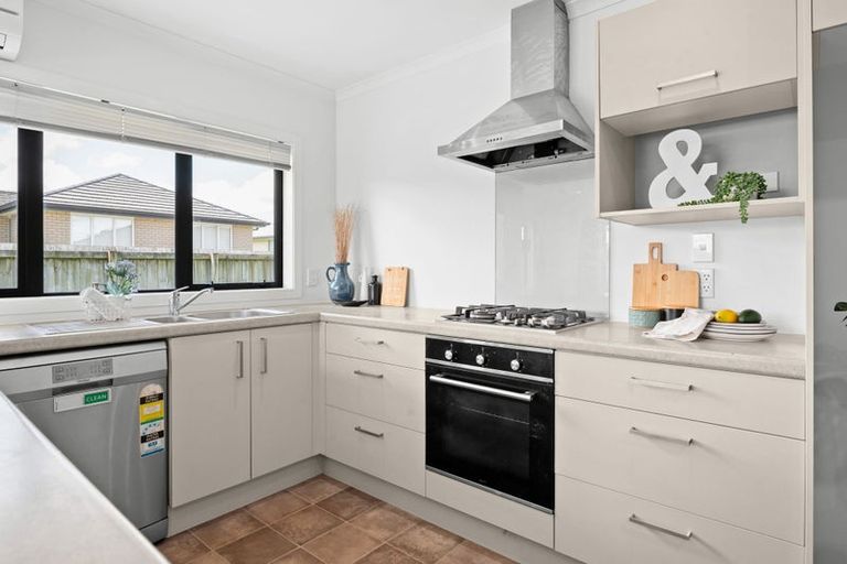 Photo of property in 23 Chadwick Place, Rototuna North, Hamilton, 3210