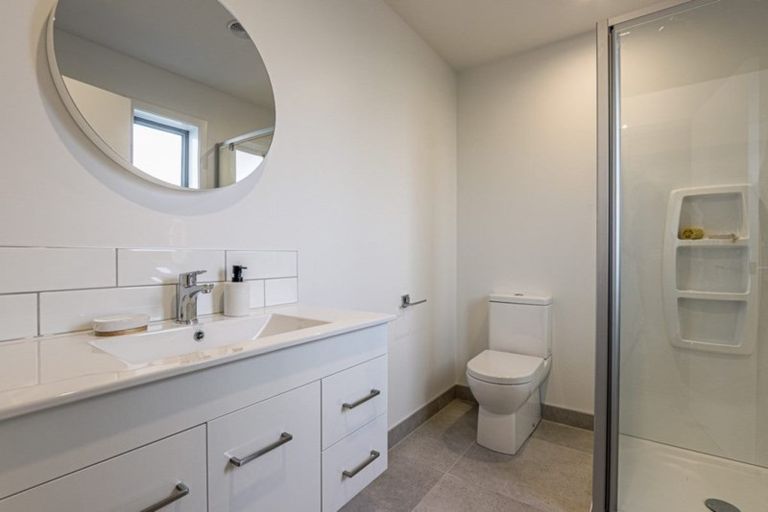 Photo of property in 3 Mirek Street, Waikanae, 5036