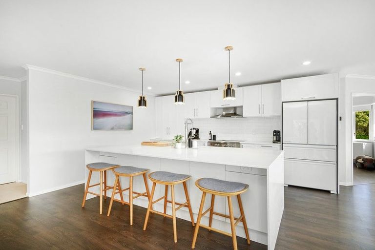 Photo of property in 125 Woodman Drive, Tawa, Wellington, 5028