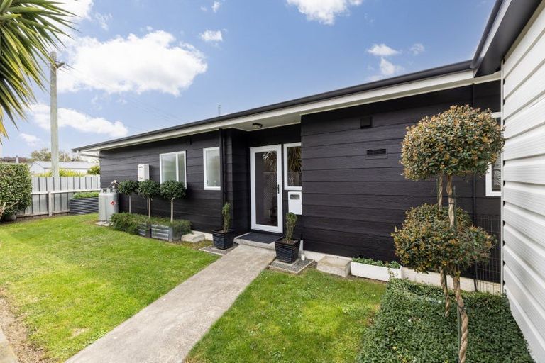 Photo of property in 13a Anzac Avenue, Onekawa, Napier, 4110