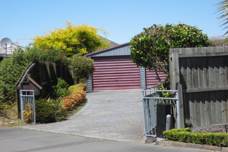 Photo of property in 14 Arden Place, Parklands, Christchurch, 8083