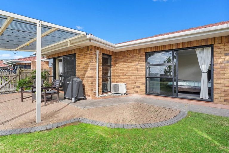 Photo of property in 14b Weiti Road, Orewa, 0931