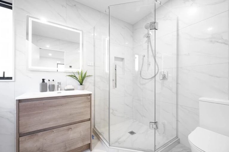 Photo of property in 3c Dawnhaven Drive, Te Atatu Peninsula, Auckland, 0610