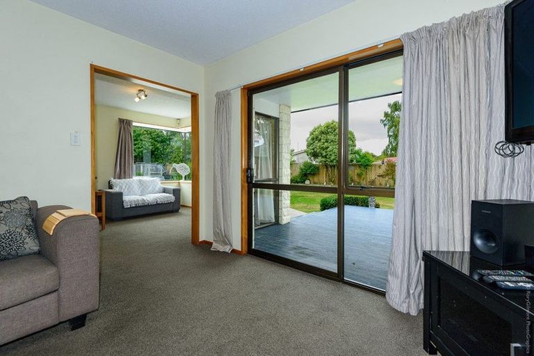 Photo of property in 42b Medina Crescent, Parklands, Christchurch, 8083