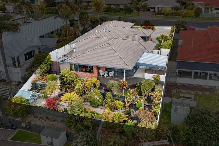 Photo of property in 19 Plateau Heights, Mount Maunganui, 3116