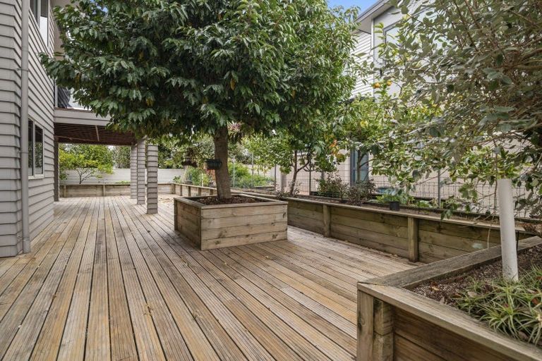 Photo of property in 1/46 Shepherd Road, Waipahihi, Taupo, 3330